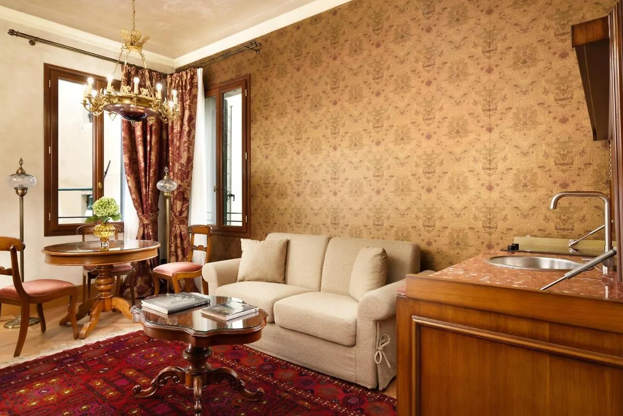 Empress Theodora Apartments Benátky
