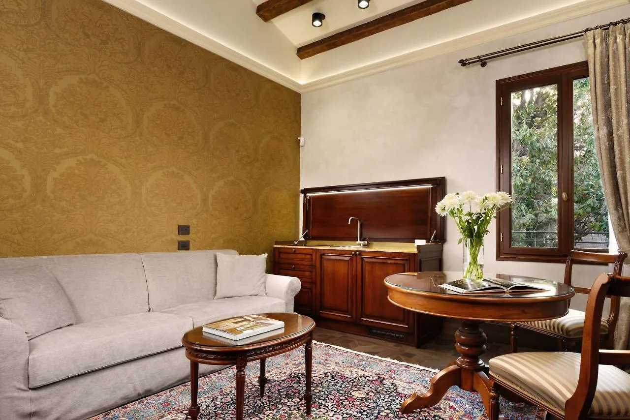 Empress Theodora Apartments Benátky